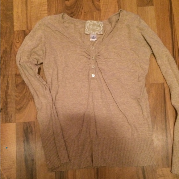 Sweater - Picture 2 of 3